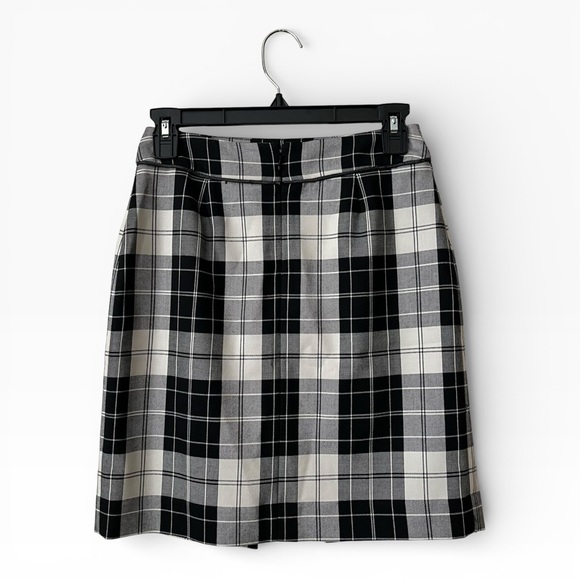 Petite Sophisticate Black White Plaid Mini Skirt Women's Size 0 Petite Pleated - Picture 3 of 6